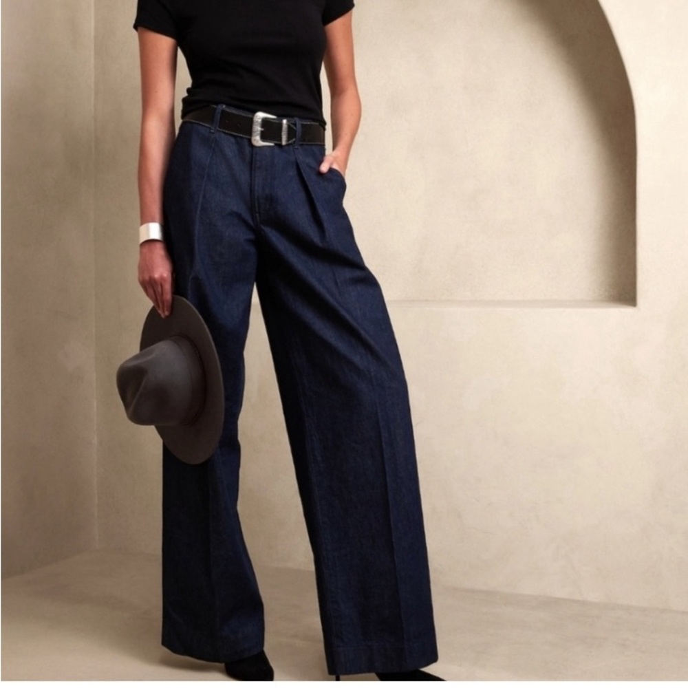 NEW NWT Banana Republic High Rise Relaxed Wide Leg Denim Trousers Pants Size 28P